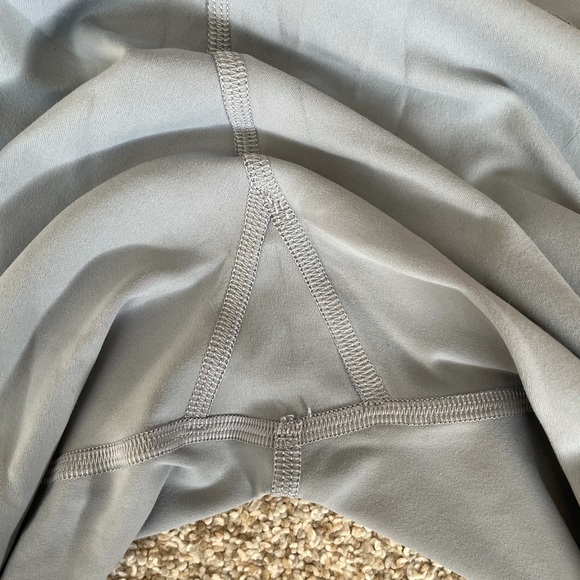 Lululemon invigorate high rise 23” leggings - Picture 7 of 8